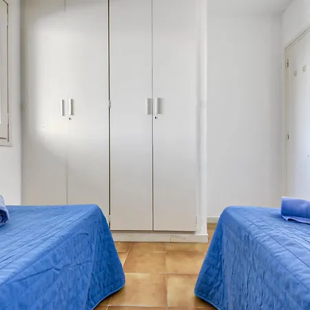 Appartement Platja De Roses-4 By Interhome